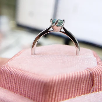 GZXSJG Grøn Blå Moissanite Ringe Til Kvinder 0.4 ct 5mm Runde Cut Diamant Ring Test ået Mode Klo Indstilling Julegave