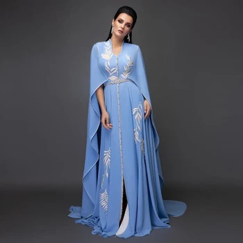 Eightale Arabisk Aften Kjoler Med V-Hals Lys Blå Hvid Pynt Cap Ærmet Kaftan Dubai Chiffon Kaftan Prom Kjole Part Kjole