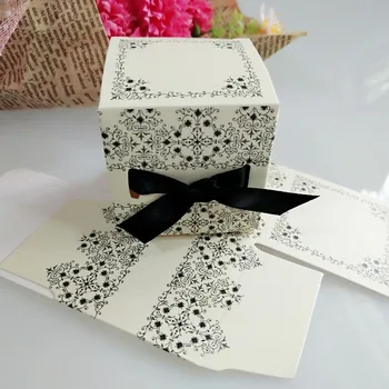 Europæiske hvidbog Slik Kasser med Bånd Bryllup Part Forsyninger Gave Kassen Baby Vist Favoriserer for Gæsterne 2*2*2inch