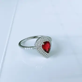 Naturlig rød granat Ring S925 Sølv Naturlig Gemstone Elegante Mode Surround cross Ring Kvinders vielsesringe Smykker