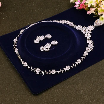 Cubic Zirconia Blomst Krystal Brude Halskæde Vand Dråbe Øreringe Smukke Rhinestones Bryllup Tilbehør Til Piger