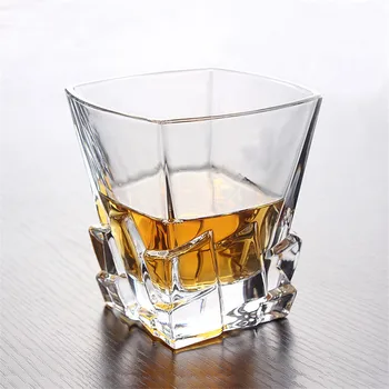 1stk Kreative Relieffer udhugget varmeandig Krystal Whisky Glas Kop Party Hotel Bryllup Glas Gave Drinkware Chivas vinglas