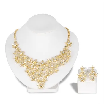 Liffly Dubai Guld Smykker Sæt til Kvinder Krystal Halskæde Charme Bridal Fashion Smykker Sæt Afrikanske Kvinder Party Mode Smykker
