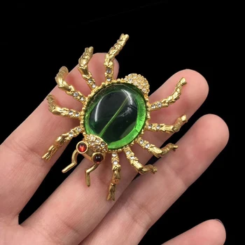 Amorita boutique Green spider design pin-mode insekt-og hvidguld