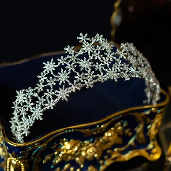HIMSTORY Banet Fuld Cubic Zircon Tiara Krone Snowflake Design CZ Coroa Brude Bryllup Hår Tilbehør Smykker