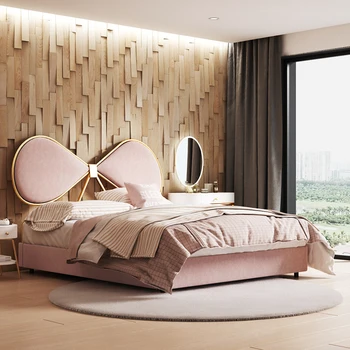 Postmoderne minimalistisk massivt træ bed Dobbeltseng lille lejlighed med soveværelse Hong Kong style lys luksus, høj ryg