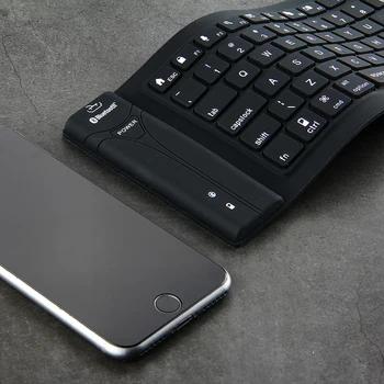 ET Bluetooth 3.0 Sammenklappelig-Tastatur med Numerisk Tastatur til Tablet-PC, Mobiltelefon, Bærbare BT Trådløse Blød Silikone Keyboard