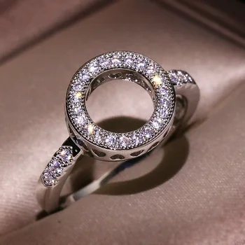 Luksus Elegante Runde Runde Finger Ring I Sølv Farve Krystal Indlagt Vielsesring Kvindelige Smykker Bryllup Brude Luksus Smykker