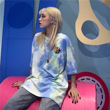 Summer Harajuku-stil broderi regnbuens blomst bomuld T-shirt smuk pige afslappede street-tie-farvet pullover ins nye notering fem