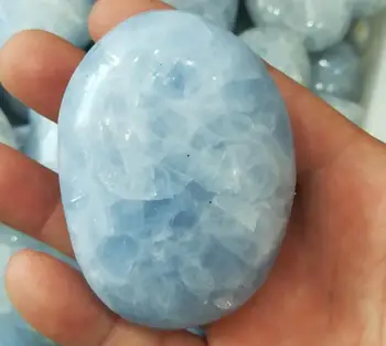 1 pc ' er hot salg naturlige blå celestine crystal hånd sten reiki healing Madagaskar gemstone tørretumbler sten som gave