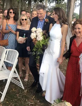 Elegant Satin Havfrue brudekjoler 2021 Off Skulderen Høj Hals Ryg Uregelmæssig Nederdel Formelle Bride Wedding Kjoler Simpelt