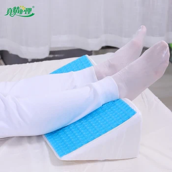 Medyeye Gel trekant kile pude med dobbelt lag covermultiple arbejdsstillinger for patienter, ryg og ben dekompression