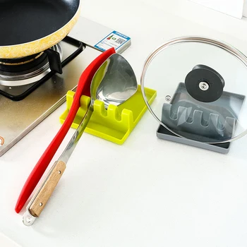 Slik-farvede Køkken Multi-funktionelle Praktisk Praktisk suppeske Rack Anti-slip Hylde Plast Spatel Mat Hylde Ske