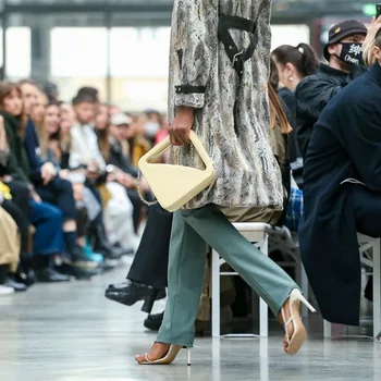 Kvinder Bag 2020 Nye Mode PU Spand Solid Lynlås Hårdt Skulder Taske Håndtaske fransk Luksus Designer Taske