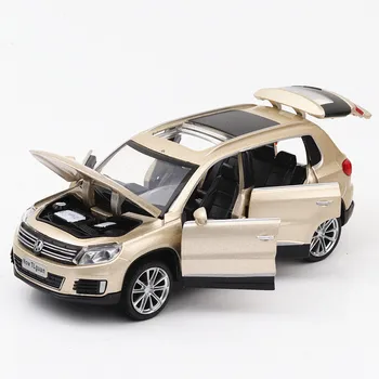 1:32 Tyske Tiguan Legering DiaCast Bil Model Toy Gyldne Metal Trække Sig Tilbage Auto Simulering Bil Model Med Lys Toy Gave Til Børn