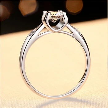 Luomansi U-formede fordybning 0.5 ct Moissanite Ring For Kvinder Massiv 925 Sterling Sølv Bryllup Band Smykker Gave