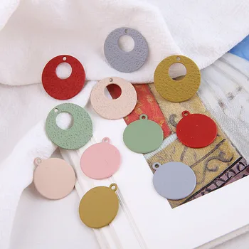 DIY håndlavede smykker tilbehør mat spray maling farve uregelmæssige geometriske hul runde vedhæng øreringe
