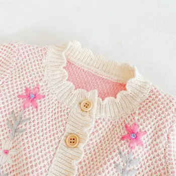 Nye Baby Sweater Strikket Frakke Blomsterbroderier Drenge Piger Toddler Solid Sweater Spædbarn Strikket Cardigan Børn Nyfødte Tøj