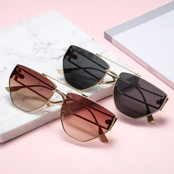 Cat Eye Punk Solbriller Kvinder 2021 Mode Brand Designer CatEye briller Vintage Kvinders solbriller til Mænd lentes de sol mujer