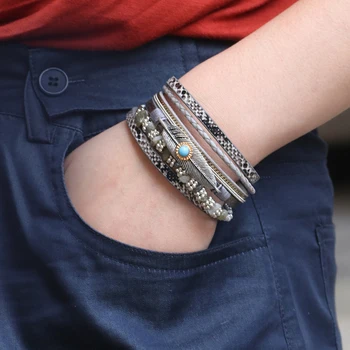 Wrap Armbånd til Kvinder-Multilagsbelægning Læder Armbånd med natursten Beaded Fjer Smykker Boheme Armringe Mor Piger