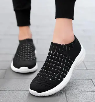 Sneakers kvinder sko 2021 nye åndbar mesh afslappet walking sko kvinde vulcanize sko kvinder sneakers tenis feminino