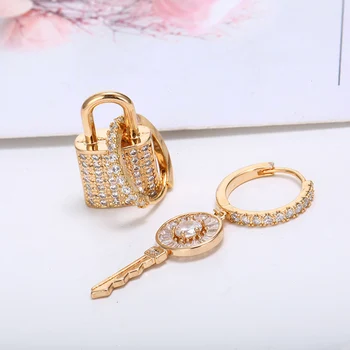 Ny Mode CZ Zircon Tast&Lock Hoop Øreringe Til Kvinder Asymmetri Rose Gold Sølvfarvede Små Hoops Kvindelige Luksus Ørering Smykker Gave