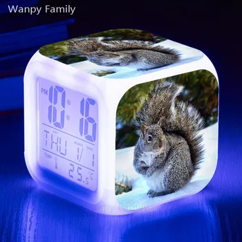 Dejlig egern vækkeur 7 farve lys, multifunktions digital ur med termometer lysende elektronisk ur for børn