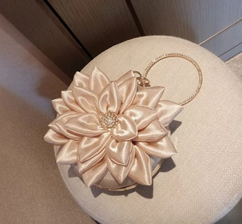 Fe Style Aftenen Mini Taske Lotus Blomst 2020 Luksus Dame Rhinestone Ring Håndtaske Kvinder Girl Skulder Party Bryllup Banket