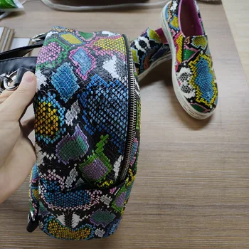 Sko INS HOT Farverig Slange Trykt Vulkaniseret Loafers Kvindelige Sneakers Mode 2020 Kvinder Sko