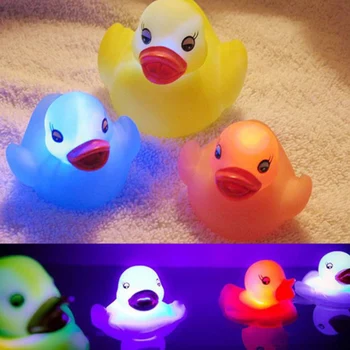 Blottere Venner 5 x Blottere Rubber Duck LED-Lys Op og Badekar Tid Badekar Legetøj