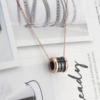 Klassisk Design, Smuk Spiral Keramik Vedhæng Halskæde til Kvinder af Titanium Stål Top Kvalitet Romertal Halskæde Smykker