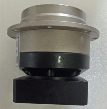 Flange output planetariske gearkasse reducer 3 arcmin Forholdet 4:1 til 10:1 for NEMA23 stepmotor input 8mm aksel