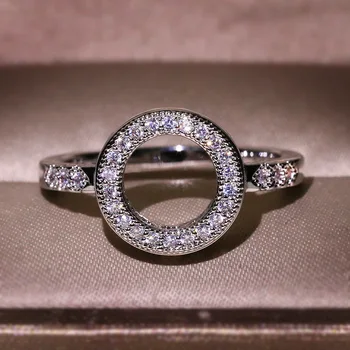 Luksus Elegante Runde Runde Finger Ring I Sølv Farve Krystal Indlagt Vielsesring Kvindelige Smykker Bryllup Brude Luksus Smykker