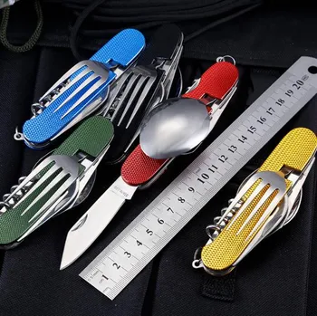 Multifunktionelle camping aftagelig folde kniv og gaffel, ske kombination seks åbne service offentlig bærbare gave kniv