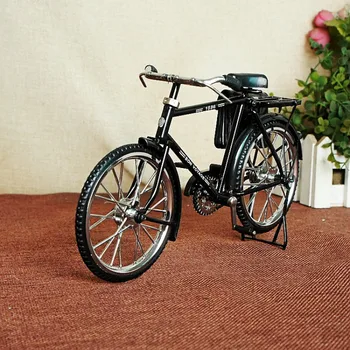 Kreative ultra-vintage cykel herre cykel med taske Håndlavet metal ornamenter vintage home decor Ultra-realistisk gammeldags cykel
