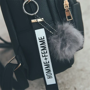 Kvinder Blød PU Læder Mini-Rygsække Studerende Fuzzy Kugle Vedhæng Skulder Schoolbags Fashion Små rejsetasker Mochila