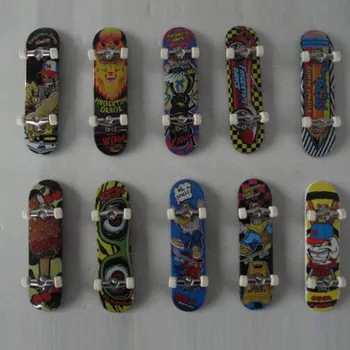 Mini Legering Finger Skating yrelsen Mødested Legetøj Til Børn Drenge Park Skateboard Rampe Spor For Børn Fingerboard Tranning Toy Gaver