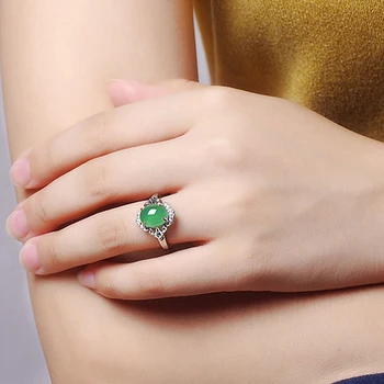 Bali Jelry Retro 925 Sølv Kvinder Ring Smykker Oval Form Emerald Zircon Sten Mode Finger Åben Ring Bryllup Tilbehør