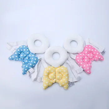 Baby Buksetrold Hovedstøtte Angel Wing Pude Justerbar Elastik Strop Hoved Beskyttelse Pad til At Forebygge fald Plash Dukke Toy TL0088